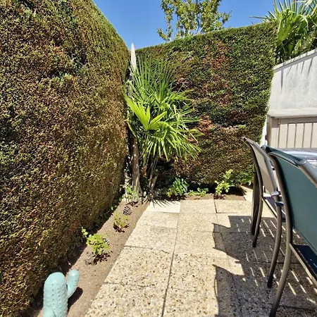 Appartement Sur - Côté Pontaillac - Mitoyenne - Piscine Collective