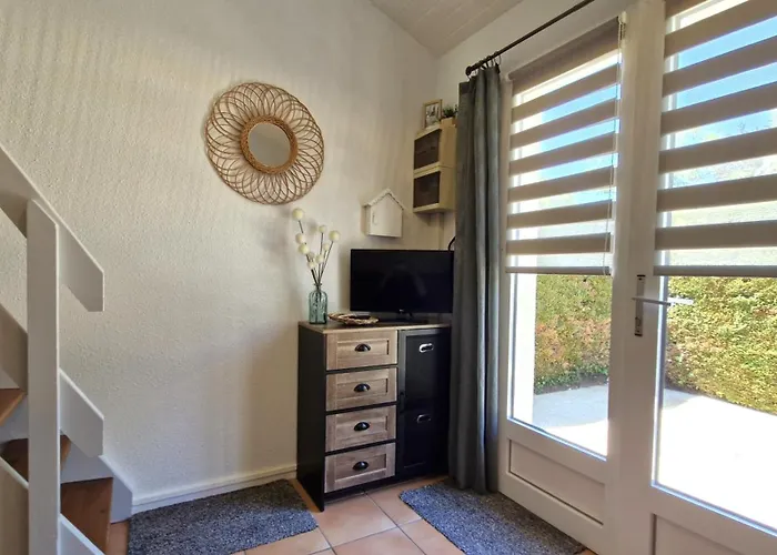 Sur - Cote Pontaillac - Mitoyenne - Piscine Collective Vaux-sur-Mer