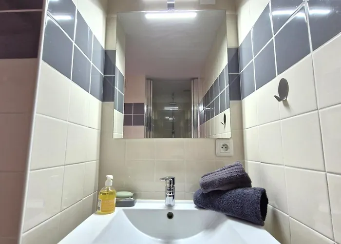 Apartment Sur - Cote Pontaillac - Mitoyenne - Piscine Collective *